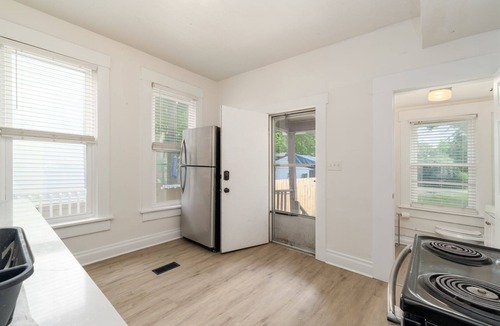 Olde Towne East Condo | Madison House- Updated 4 BR 2.5 BA