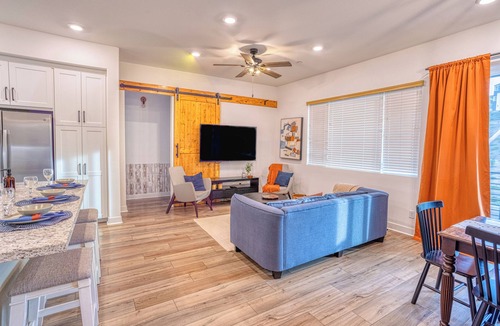 Stevenson Ranch Condo | Magic Mountain 3-bedroom condo with WiFi, in delightful Valencia