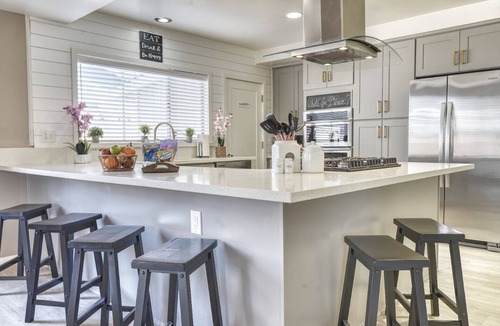 Northwest Anaheim House | ❀ Magical Days home ❀ Disneyland ◦ Beach ◦ Fast WIFI ◦ Anaheim ◦ Games ◦ Family