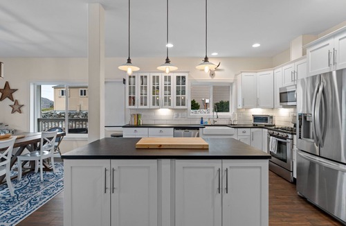 Manson House | Manson Lakefront Home near Lake Chelan w/Dock