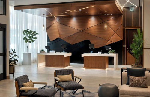 Metro Center Hotel | Marriott Springfield Downtown