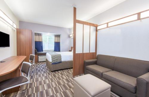 Cadiz Hotel | Microtel Inn & Suites by Wyndham Cadiz