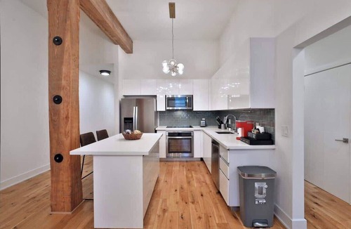 Downtown Columbus Apartment | Mid-Century Downtown Loft (Free Parking)
