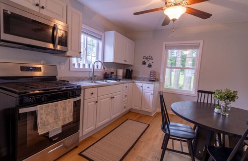 Lexington House | Mid Ohio Cozy Cottage