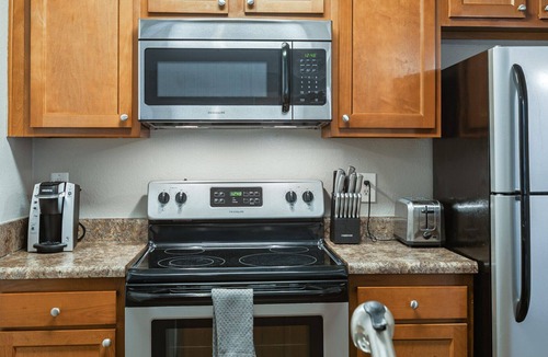 Blue Ash Apartment | Modern Apartment in Prime Location (ID4707X29)