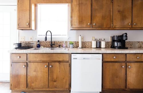 Mobile Apartment | Modern Bright 2BR Retreat | Pet-Friendly Living