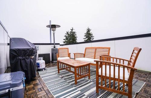 North Beacon Hill House | Modern Home, Rooftop view, 3 block Beacon station