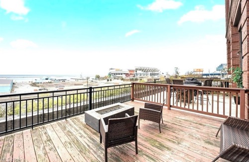 Downtown Cleveland Condo | Modern Loft w/Private Terrace + Views of Lake Erie & Browns Stadium