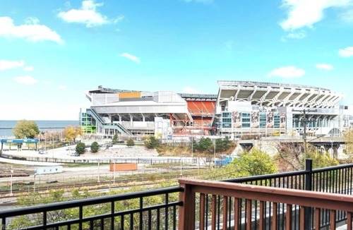 Downtown Cleveland Condo | Modern Loft w/Private Terrace + Views of Lake Erie & Browns Stadium