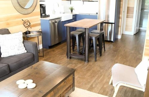 Escalante Cabin | Modern Tiny House Rental for Unique Desert Getaway in Escalante, Utah