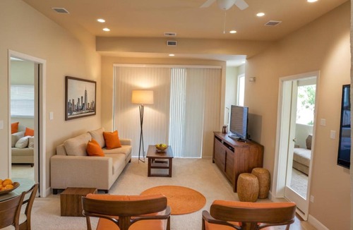 Del Rey Apartment | Modern Venice Beach Stay - Walk to Marina & Boardwalk