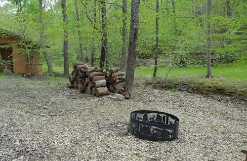 Loudonville Cottage | Mohican river and Mohican state park cottage