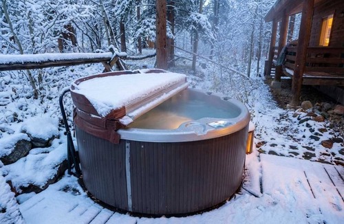Wildernest House | Mountain Basecamp | Hot Tub + Pool Table