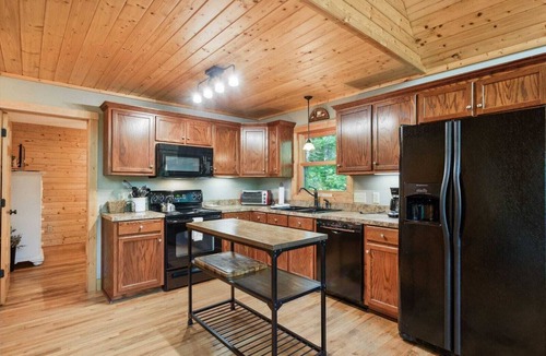 West Jefferson Cabin | Mountain Cabin on New River