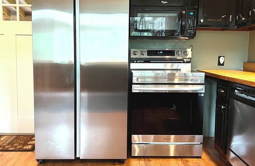 Birch Hill Cabin | Mountain View, Dogs OK, 2 Kitchens, Screened Deck, Pool Table, North Conway