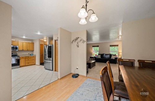 Butte House | Mountain View off Maud Road - Near Reindeer Farm and Jim Creek!