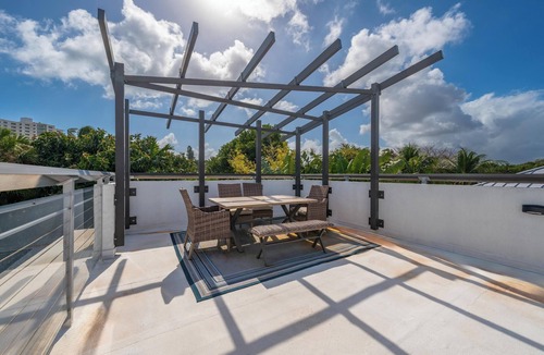 Birch Park Finger Streets House | Multi-Level Beach Estate With Heated Pool!
