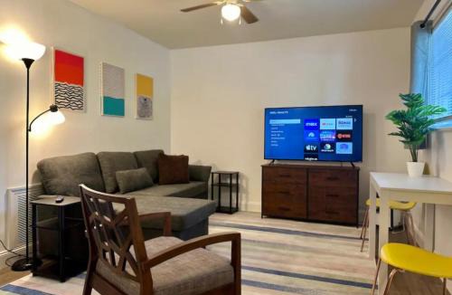 Livingston Park Apartment | Nationwide Childrens Hospital close by