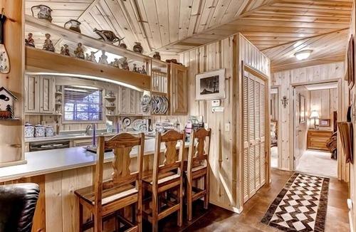 Alto Cabin | Nell's Getaway | Your Elite Woodland Escape w/Wildlife, Comfort & Serenity