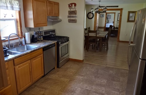 Laurelville House | Nestled in the heart of the Hocking Hills. Hummingbird Holler