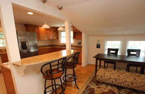 South Rehoboth House | New Listing!! 4 Bedroom home located in downtown Rehoboth and Pet Friendly too!