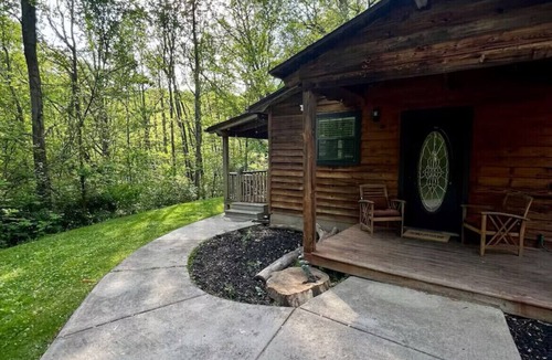 Kimberlin Heights Cabin | NEW LISTING! TRANQUIL TWIN CABINS 2BR/1BA-EACH! PERFECT SMOKY MOUNTAIN RETREAT!
