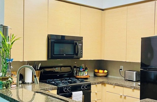 Marina del Rey Apartment | New Marina Del Rey 1 BDR Beach/Pool & Hot Tub, Ocean