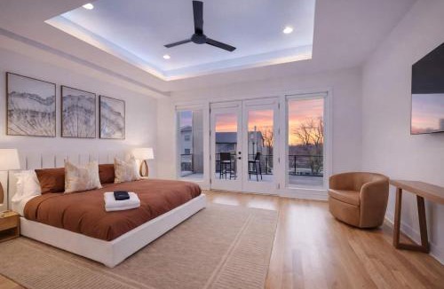 Haynes Area House | NEW Modern Multi-Level Home PoolTable & Rooftop