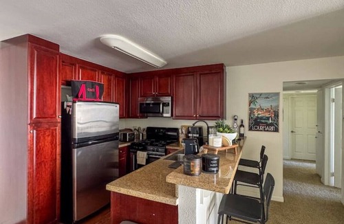 Warner Center Apartment | NEW! Warner Center Condo | Pool, Tennis & Balcony