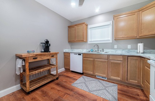 Ashland House | Newly renovated 3-bedroom house in Ashland with WiFi and AC