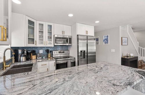 Millersport House | !Newly Upgraded! Hot Tub-Game Room-Dock-Fire Pits