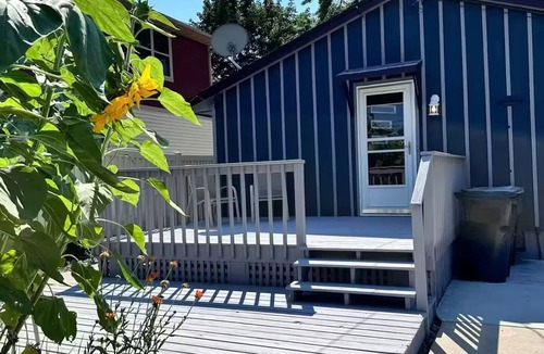 St. Anthony Cabin | Northwoods cabin style home w/laundry kitchen yard
