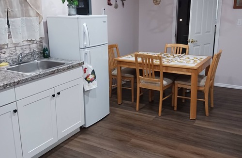 Lowell Apartment | Ocala-Reddick Studio only 11 miles from the World Equestrian Center. Pets ok.