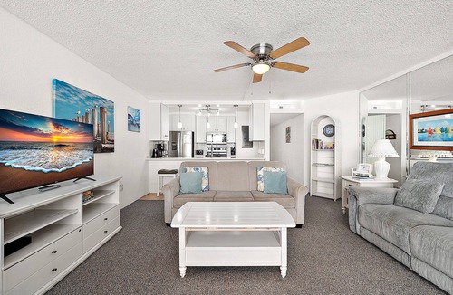Little Salisbury Condo | Oceanfront 2 Bed/2 Bath, Sleeps 8, Outdoor Pool
