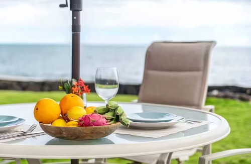 Ewa House | Oceanfront 2BR Beach House AC WiFi Private Yard Direct Ocean Access