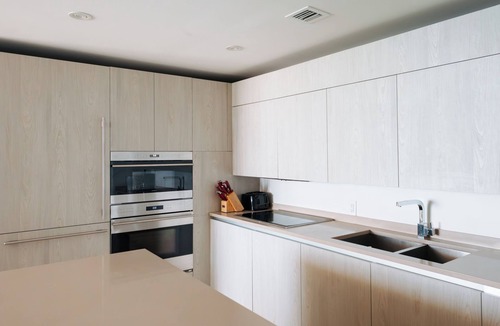 Hollywood South Central Beach Apartment | Oceanfront 36th Floor Condo with Stunning Views Resort and Beach Access