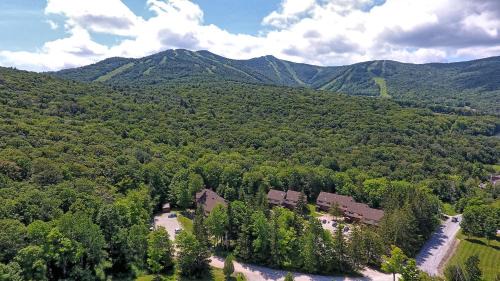 Killington House | One Bedroom Edgemont Condo A1 Near Base Ski Back