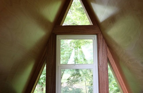 Frazeysburg Cabin | Oxley in the Woods: Off-Grid A-Frame Treehouse nestled in the woods
