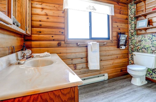 Ardenvoir Cabin | Panabode Log Cabin On The Banks Of The Scenic Chiwawa River