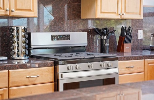 Hidden Valley Villa | PANORAMIC Ocean View 5BR Villa, Pool, Firepit, Gym