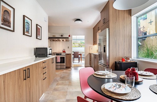 Phinney Ridge House | Patio with BBQ+fire pit, Bus to World Cup Stadium, Rec room with TV/Foosball