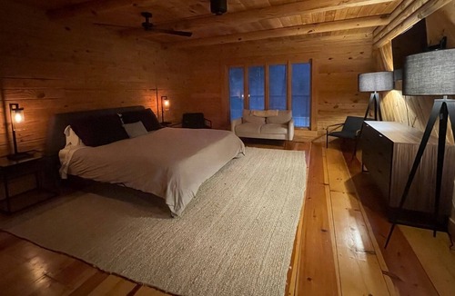 Sunset Cabin | Peaceful Cabin near Table Rock and Caesars Head State Parks