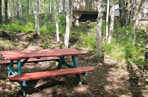 Houston House | Peaceful Camp Cabin Retreat with Kids Play Zone, Firepits & Picnic Tables in Houston, Alaska