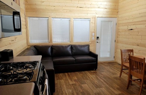 Valle Cabin | Peaceful Tiny Home Getaway with Loft & Open Sky Views in Williams, Arizona