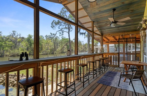 Yankeetown House | Peaceful Waterfront Escape on Withlacoochee Private Dock, Old Florida Charm