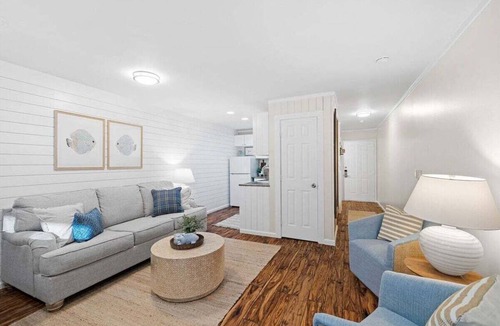 Inlet Beach Apartment | 💗 Perfect Couples Retreat | Screened in Porch | Pool | Bikes 🌅