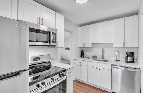 Treasure Island Condo | ☀️ Pet Friendly - Entire Property - The Bungalows ☀️