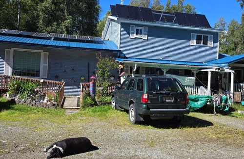 Fishhook House | Pet Friendly, Peaceful, 'Gateway to Hatcher's Pass'