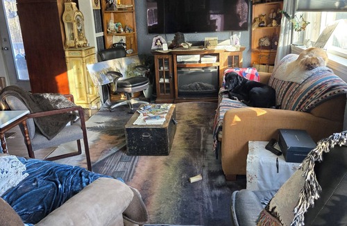 Fishhook House | Pet Friendly, Peaceful, 'Gateway to Hatcher's Pass'