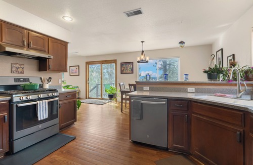 Switzer Mesa House | Pine Cliff